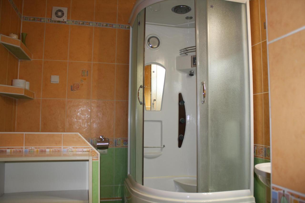 Appartamento Renmir Poprad Esterno foto