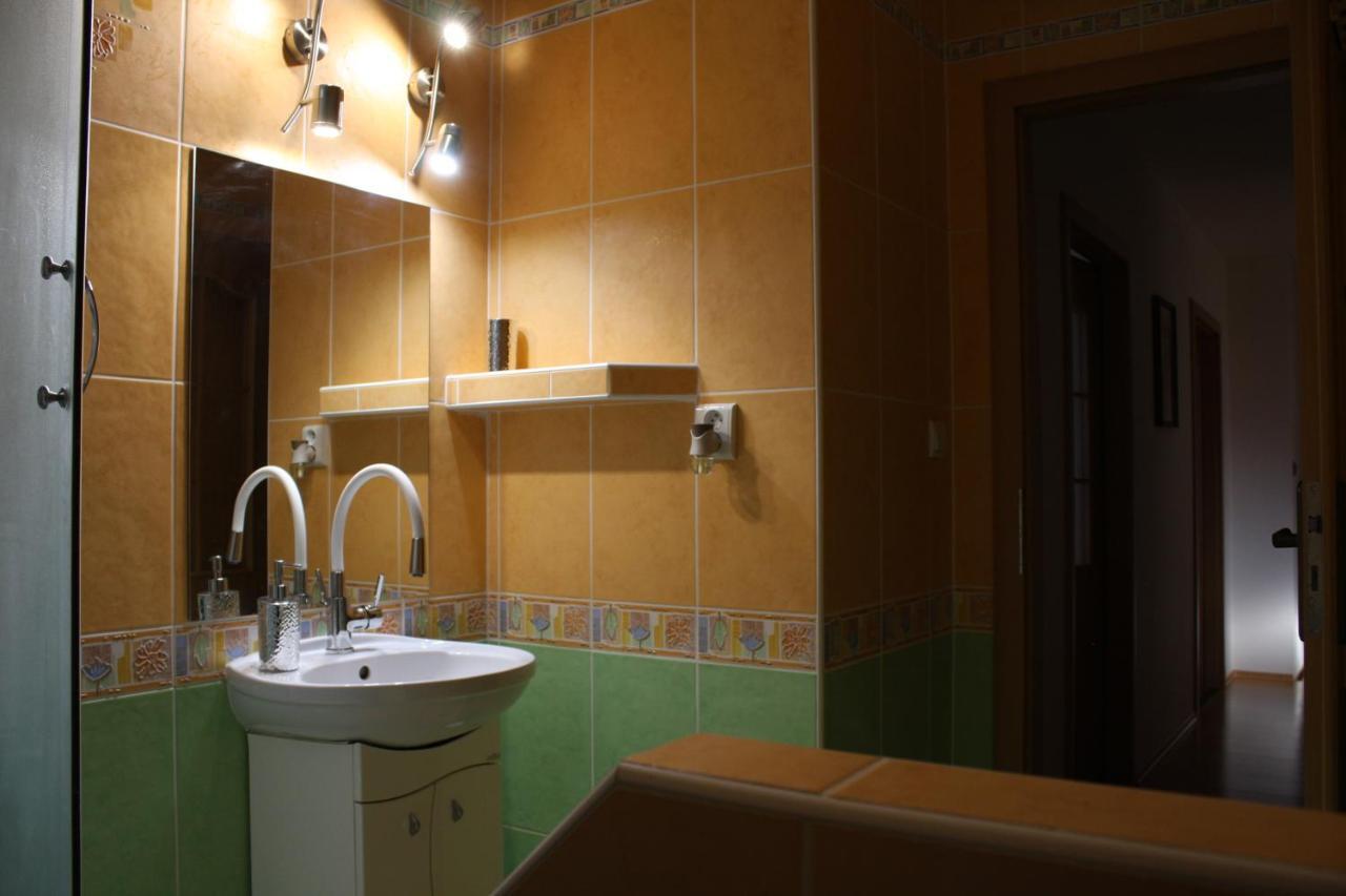 Appartamento Renmir Poprad Esterno foto